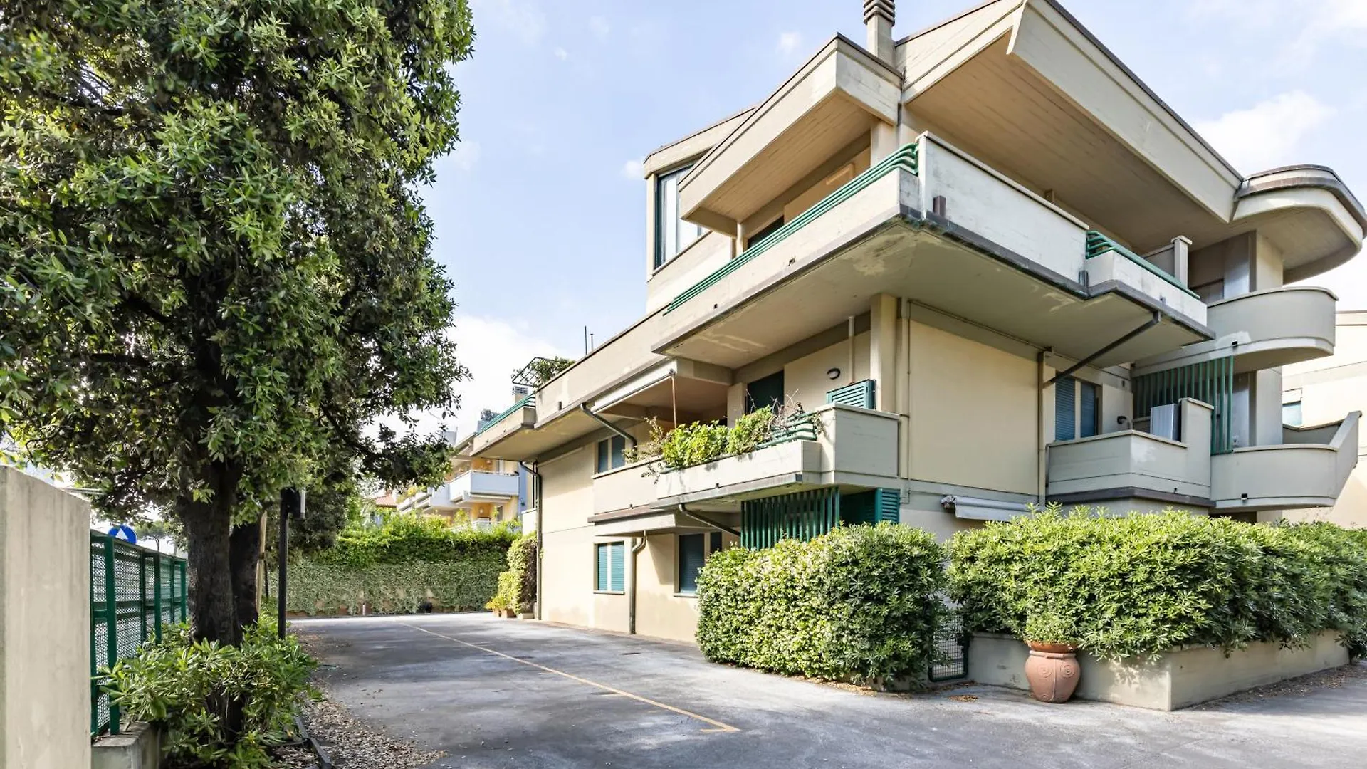 Two-Levels Apartment With Terrace And Parking Viareggio 0*,  Italy